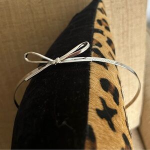 Kate Spade Skinny Mini Metal Bow Headband, seems like Girls Size, Silver Tone